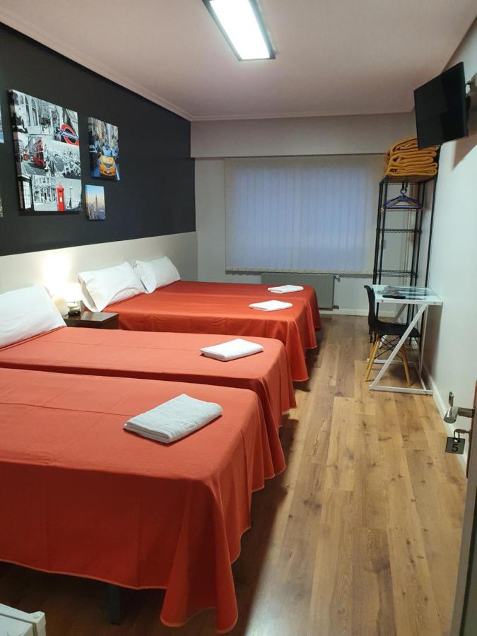 Pensión El Espolón Logroño Exterior foto