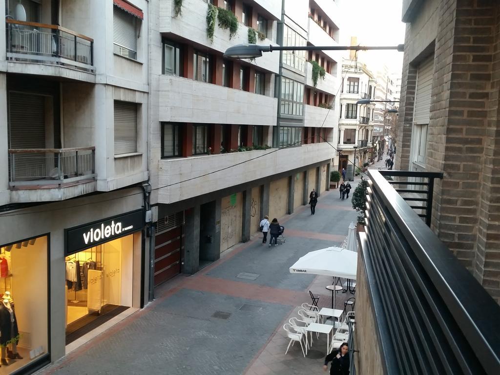 Pensión El Espolón Logroño Exterior foto