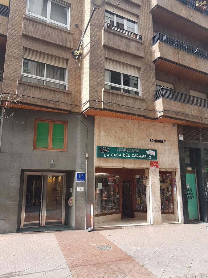 Pensión El Espolón Logroño Exterior foto